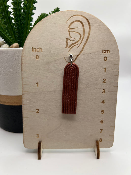 Elongated imprinted dangles