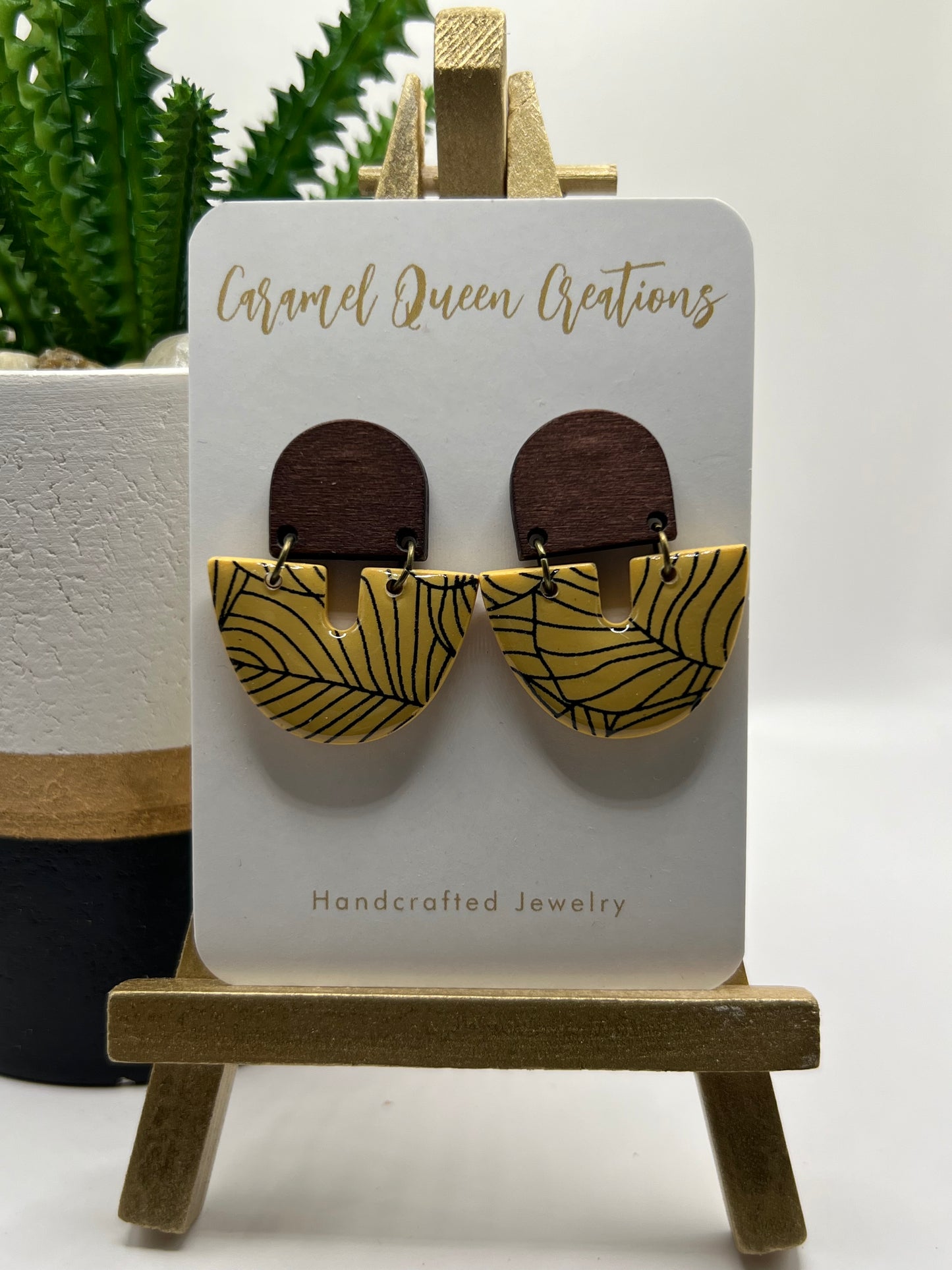 Wooden drop dangles
