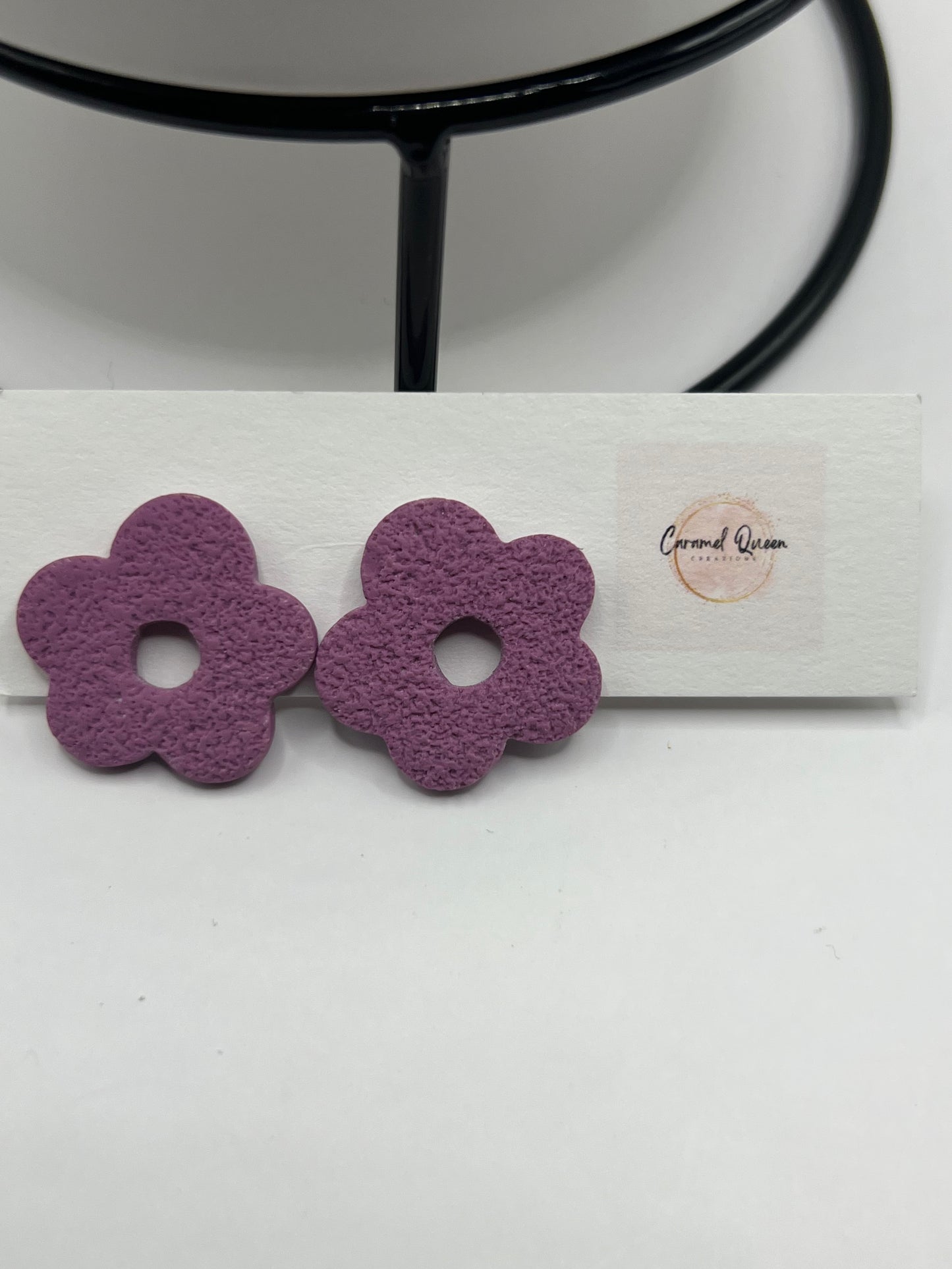 Flower studs