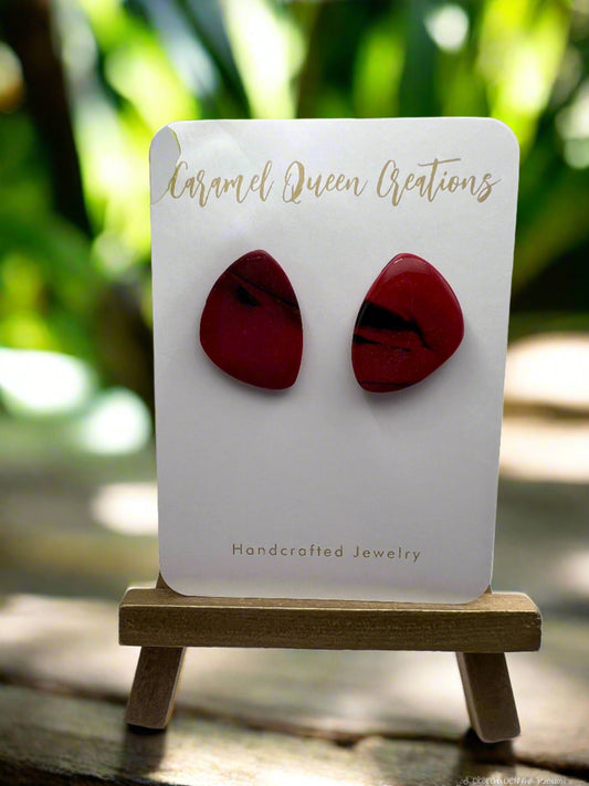 Red/ black marbled stud earrings