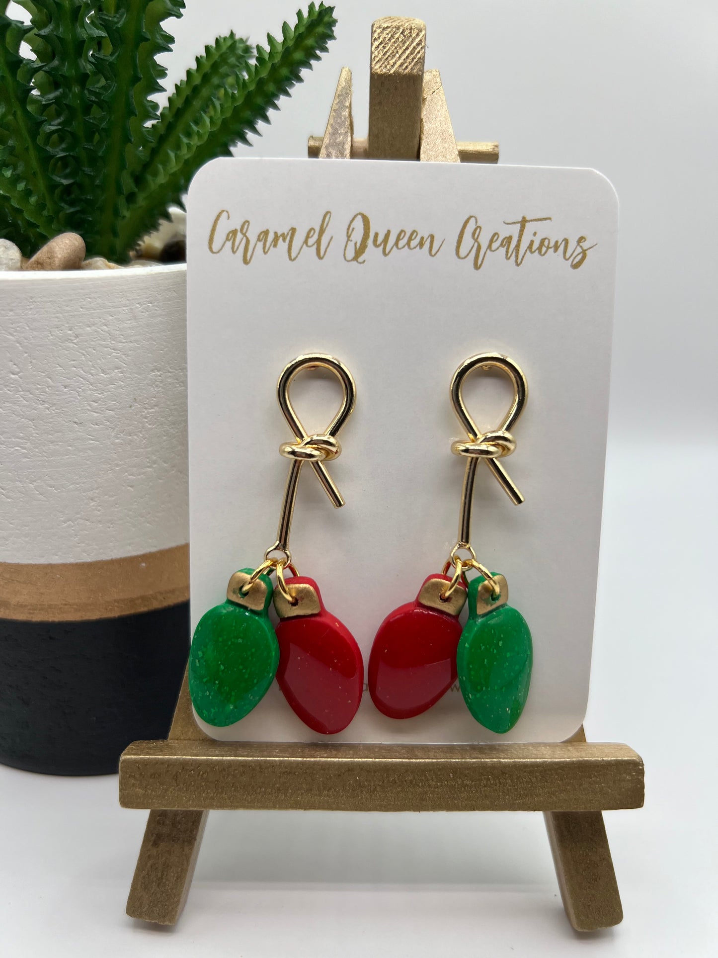 Red and green Christmas bulb dangle