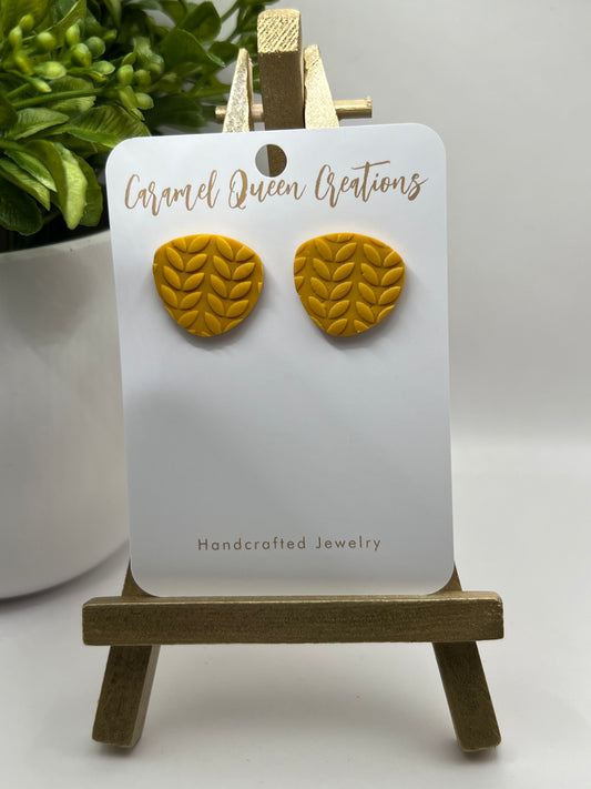 Mustard stud polymer clay