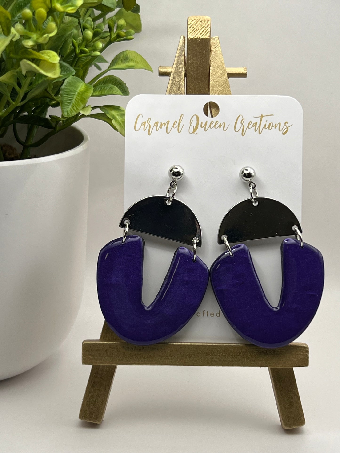 Dark purple arch dangle