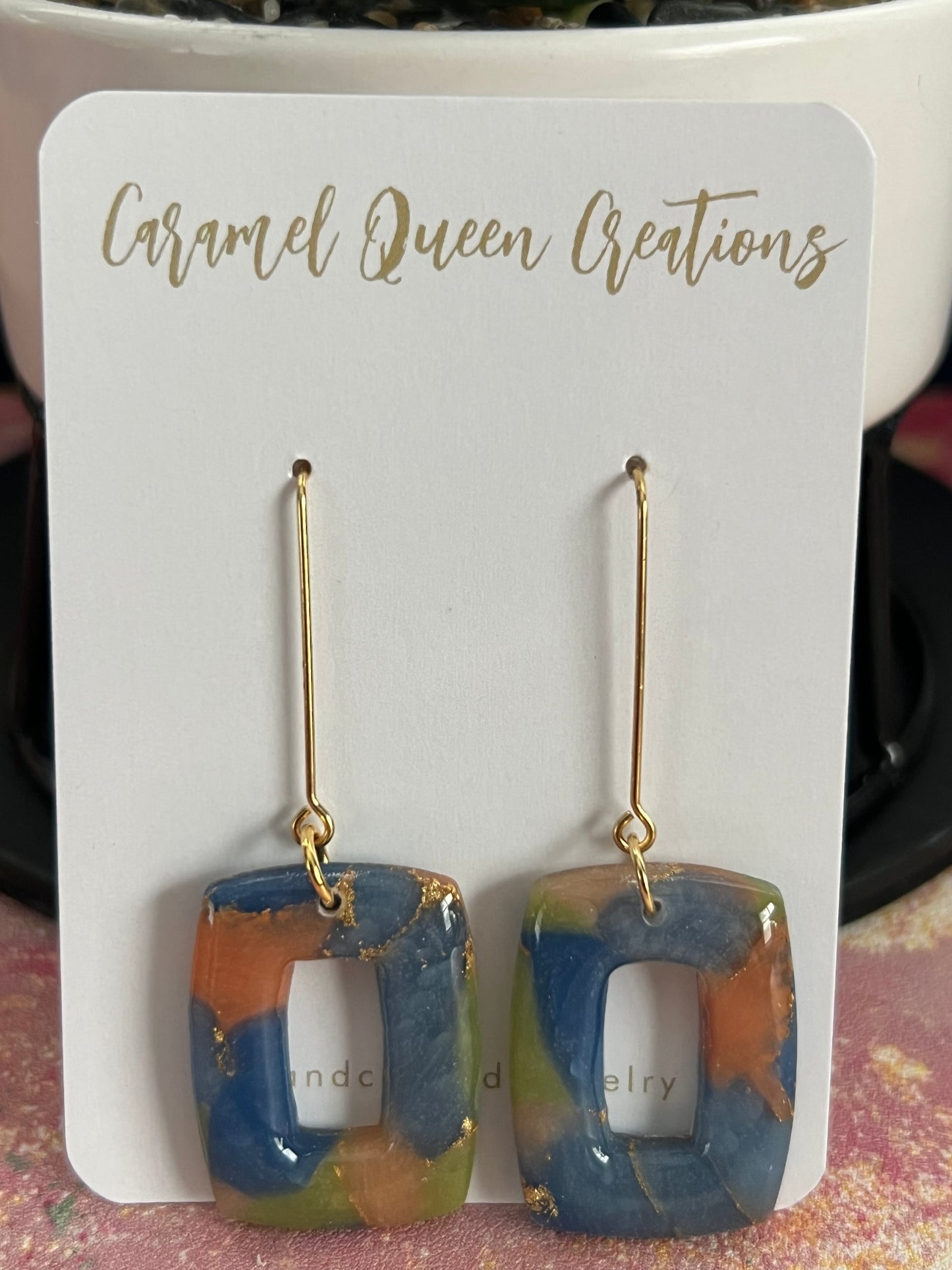 Tricolored translucent dangles