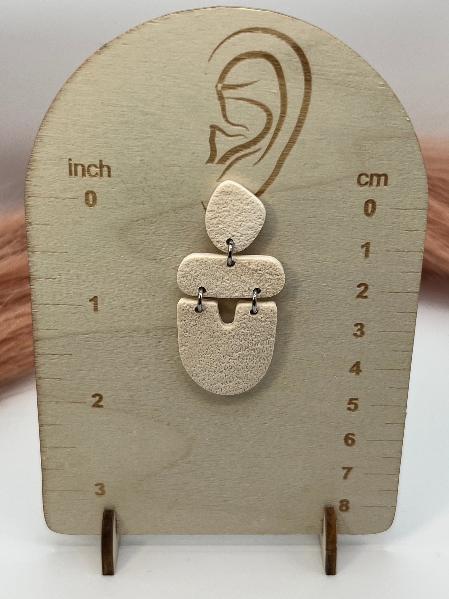 Vanilla geometric hooped dangles
