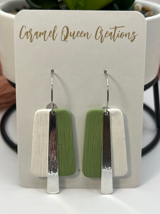 Split pea hooped dangles