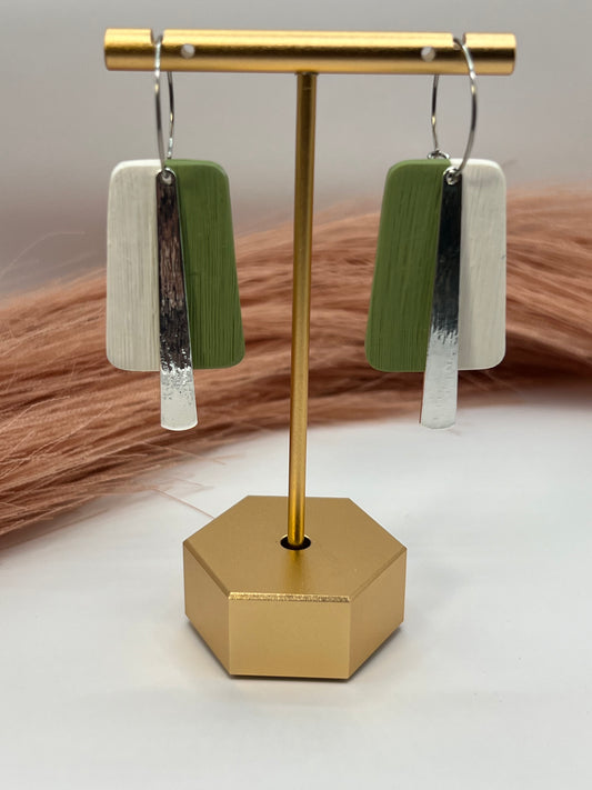 Split pea hooped dangles